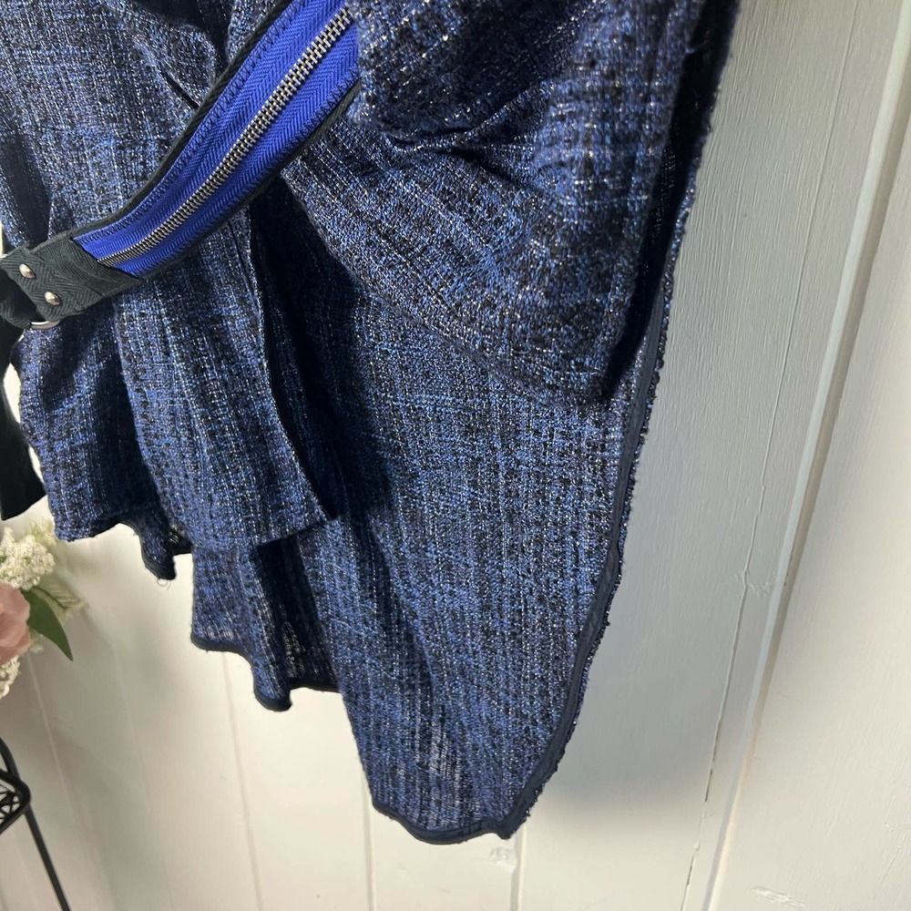 Nanette Lepore Blue Tweed Belted Asymmetrical Blazer size 10 - Picture 9 of 9